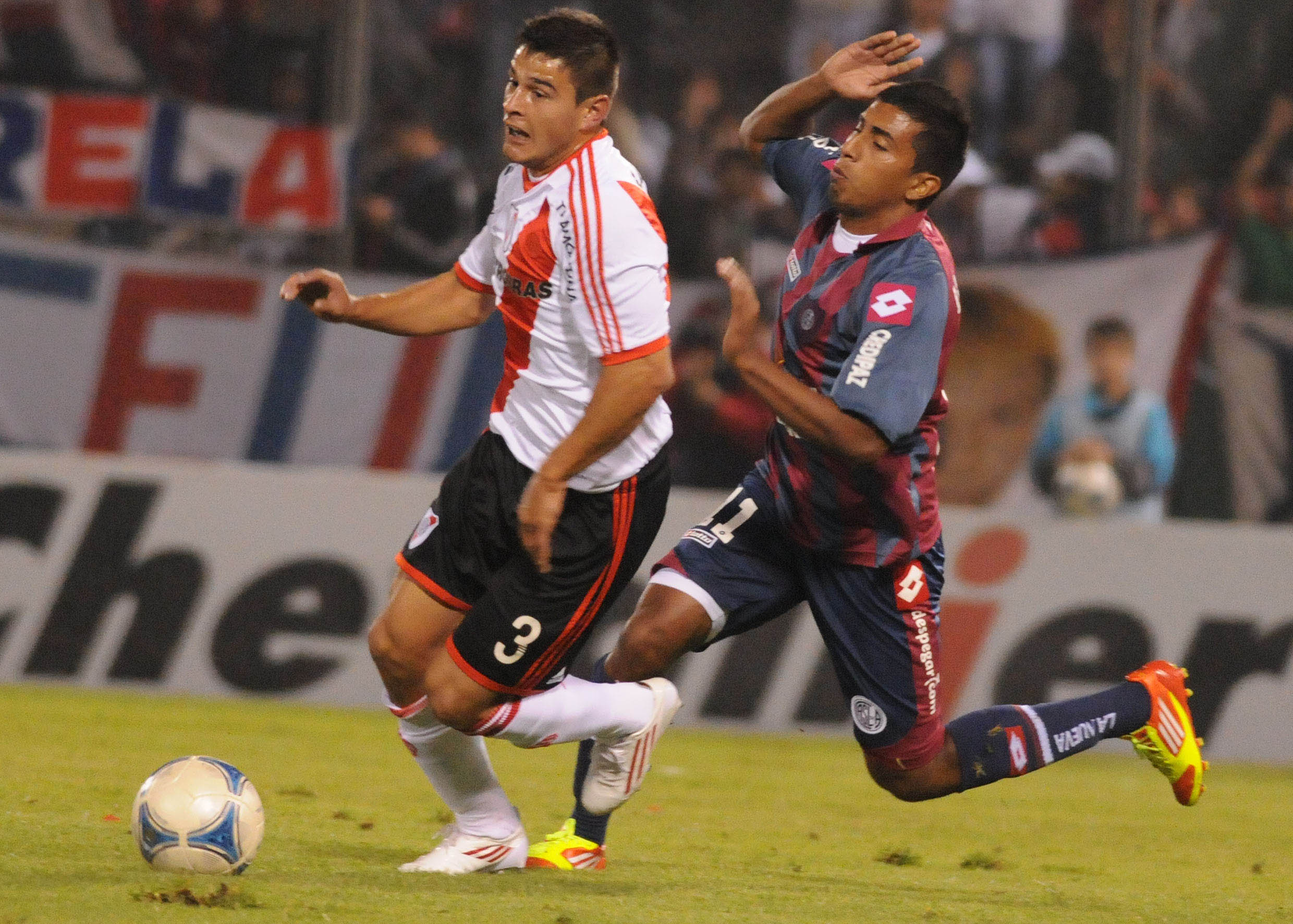 29' · Tarjeta Amarilla · Chavez, Cristian Gabriel