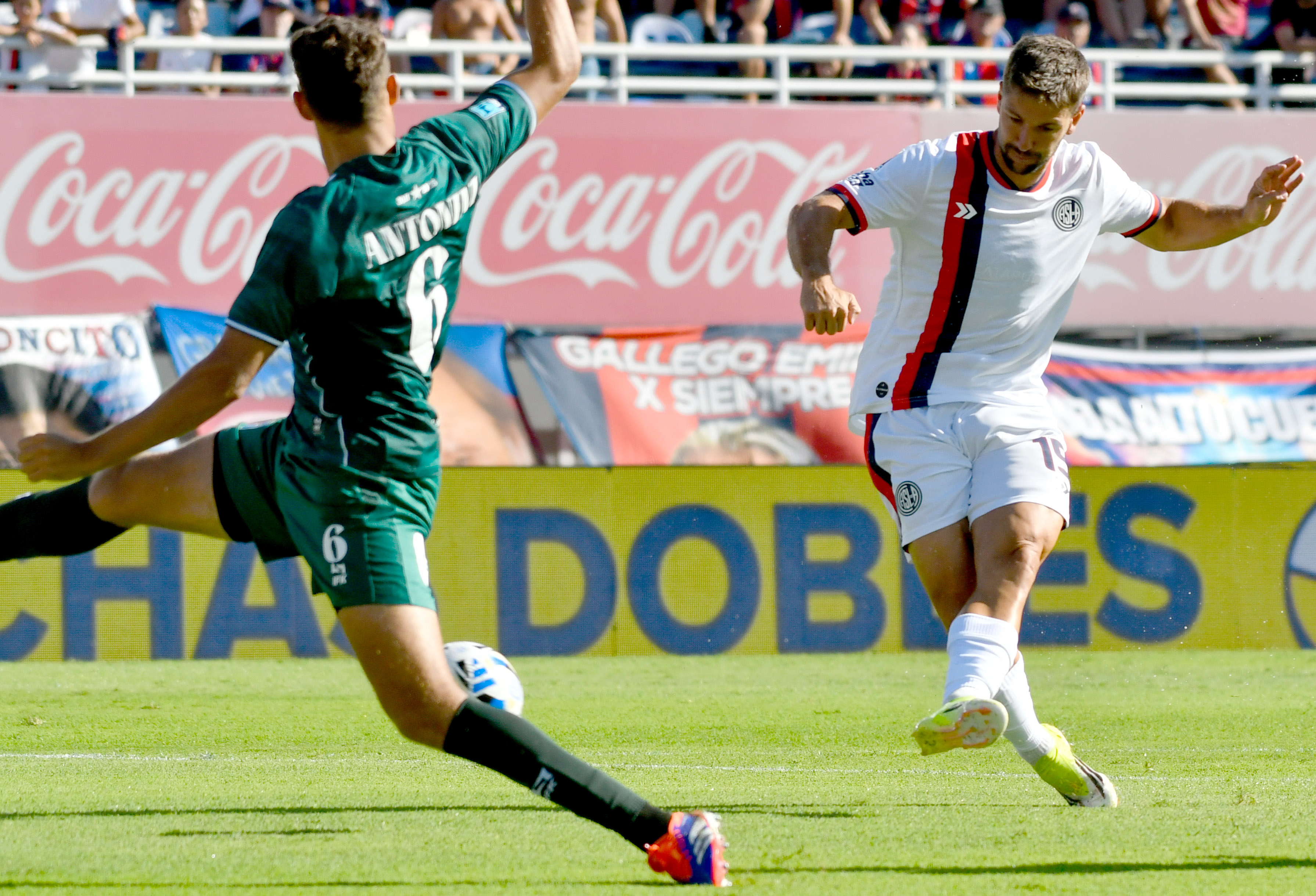 1' · Gol · Vietto, Luciano