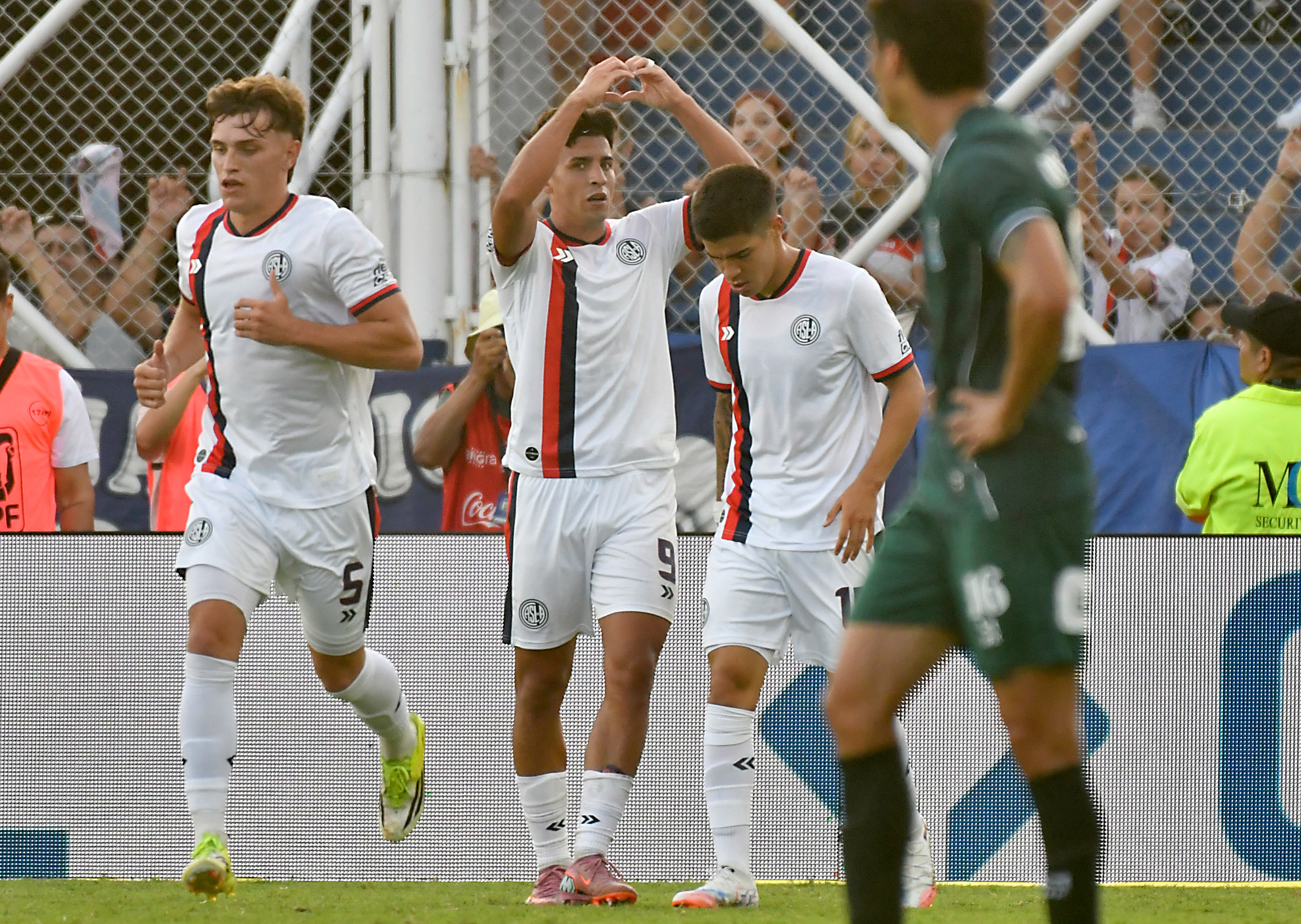 Gol — vs Estudiantes de Río Cuarto