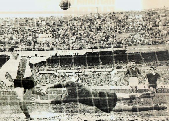 44' · Gol Rival · Artime, Luis Fabián