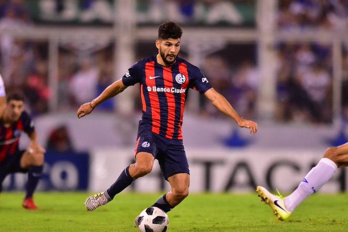 Cambio (Salida) — vs Velez