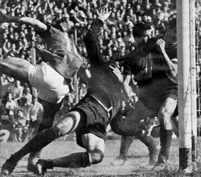 32' · Gol · Veira, Hector Rodolfo
