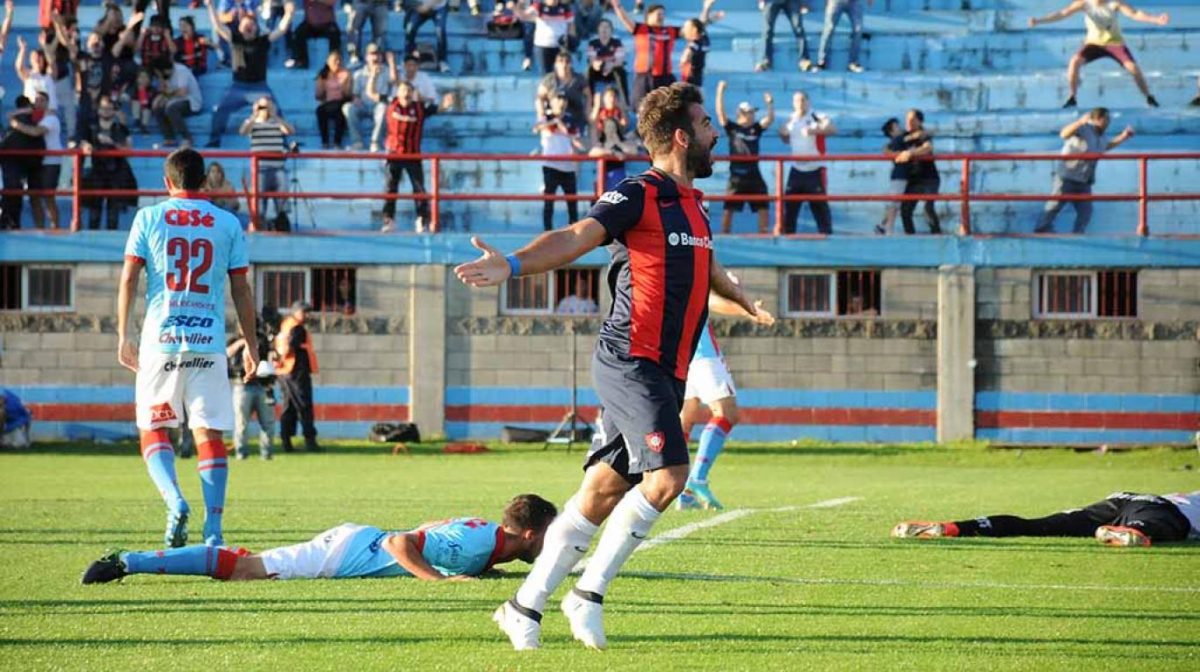 13' · Gol · Cauteruccio, Martin