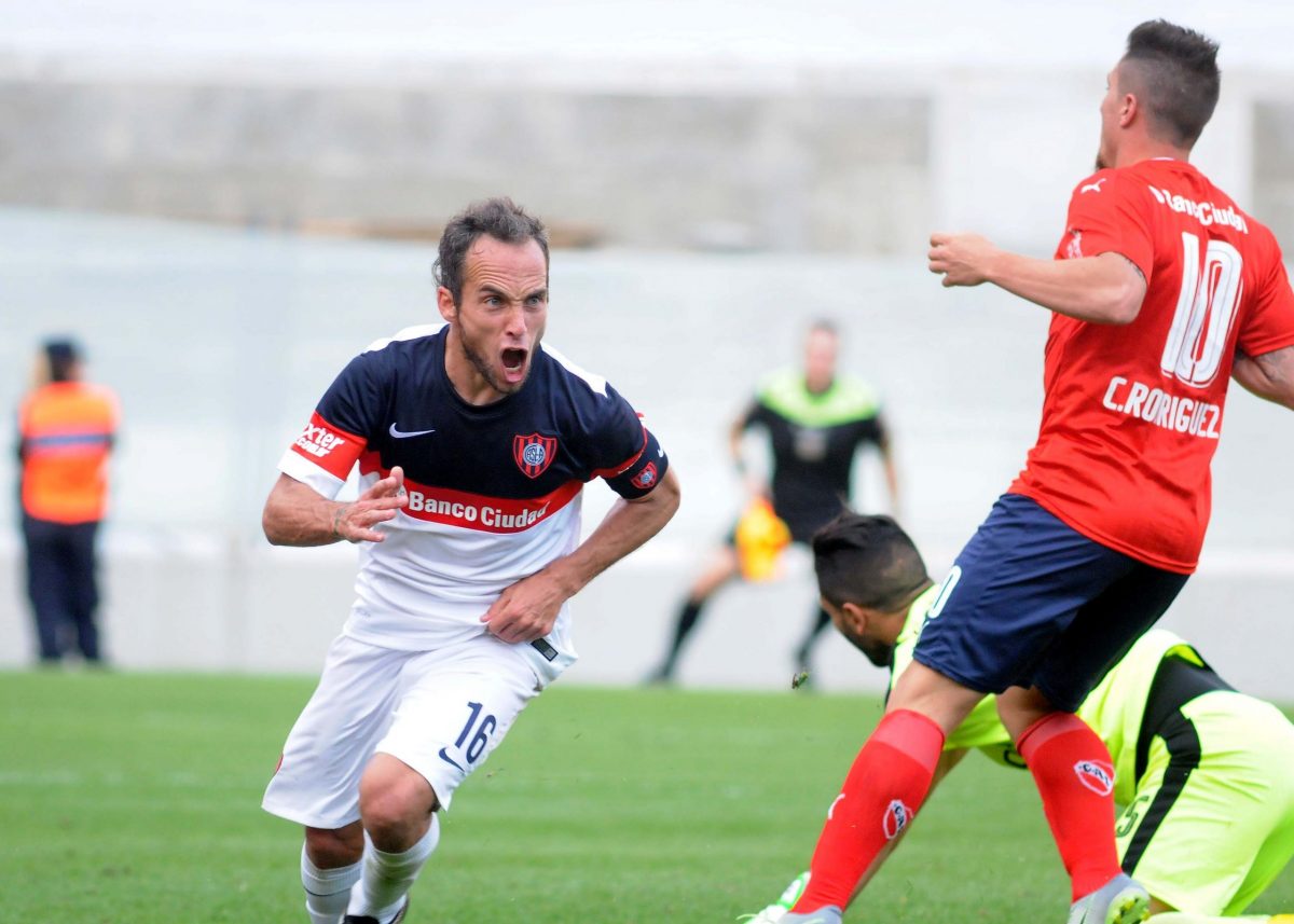 77' · Gol · Belluschi, Fernando Daniel
