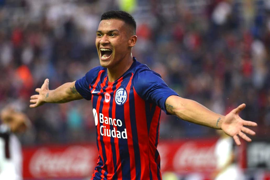 Gol — vs Lanus