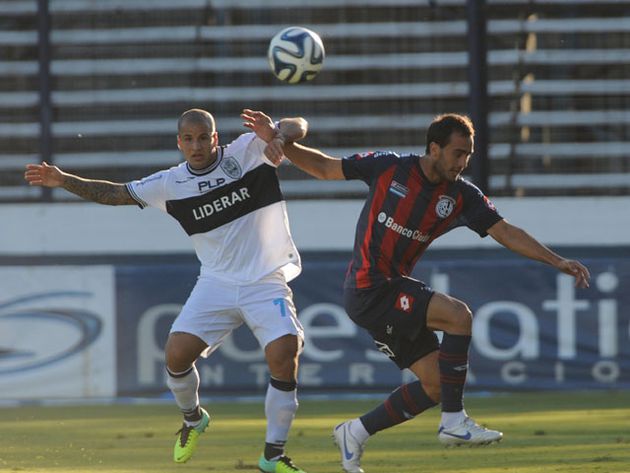 Tarjeta Amarilla — vs Gimnasia y Esgrima La Plata