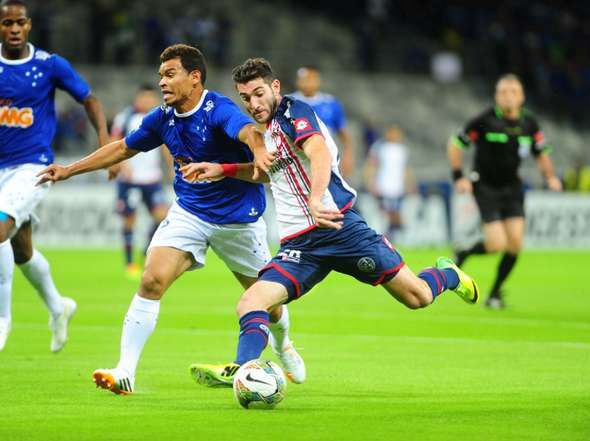 Gol — vs Cruzeiro (Brasil)
