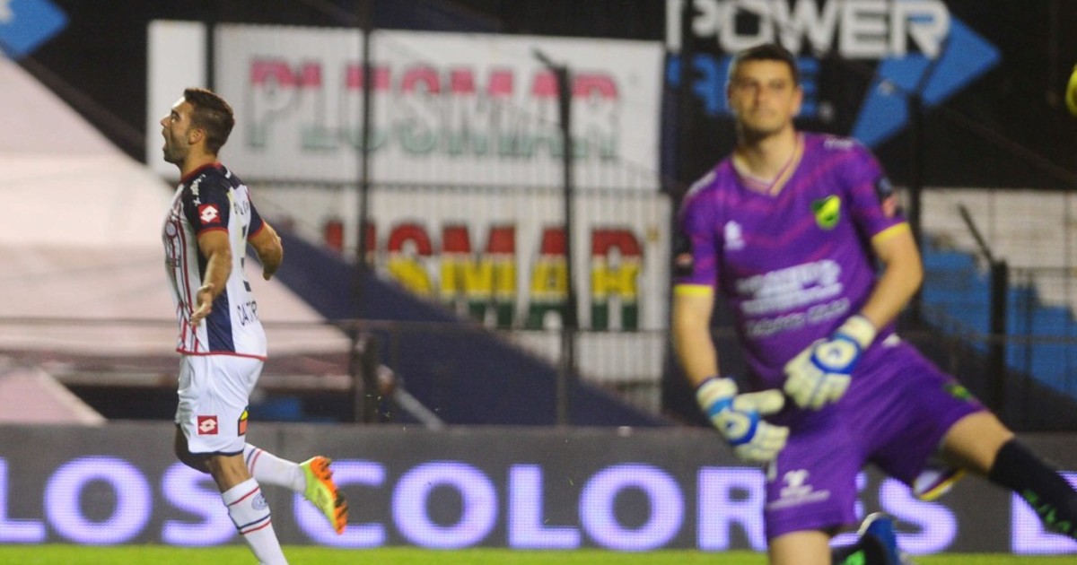 37' · Gol · Cauteruccio, Martin