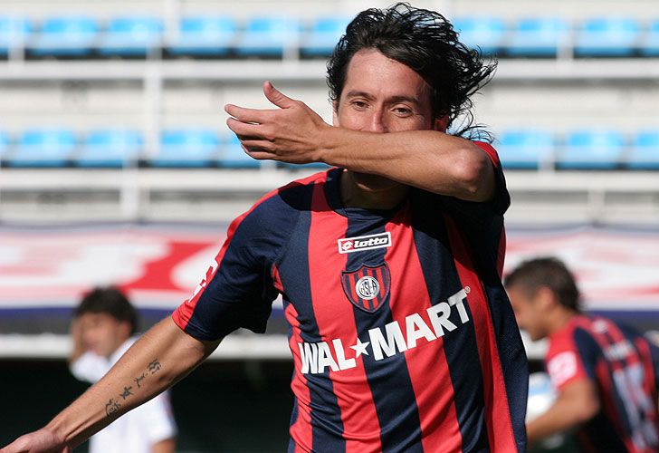 Gol — vs Huracán