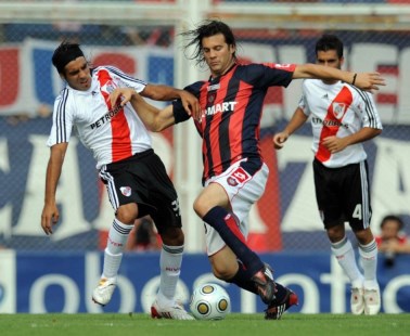 Cambio (Salida) — vs River Plate