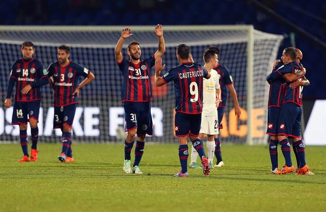 Cambio (Entrada) — vs Auckland City (Australia)