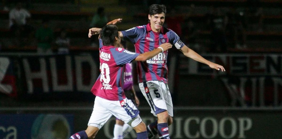 52' · Gol · Reynoso, Salvador Agustín