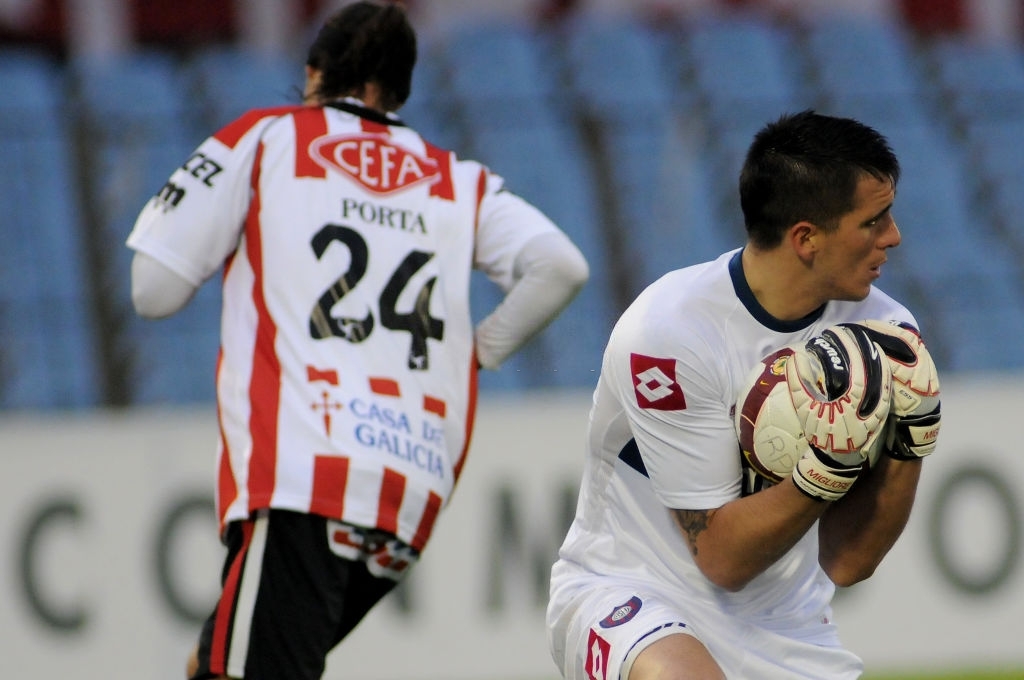 Tarjeta Amarilla — vs River Montevideo (Uruguay)