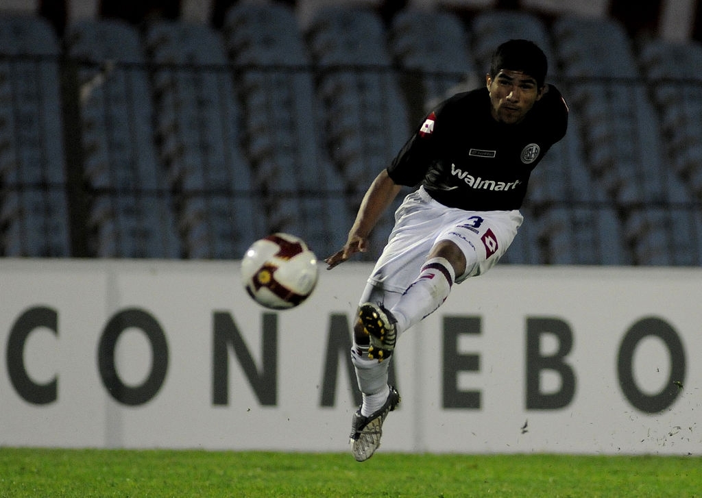 64' · Cambio (Entrada) · Bazan, Gonzalo Ismael