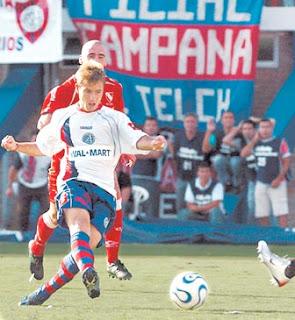 44' · Gol · Fernandez, Gastón Nicolás