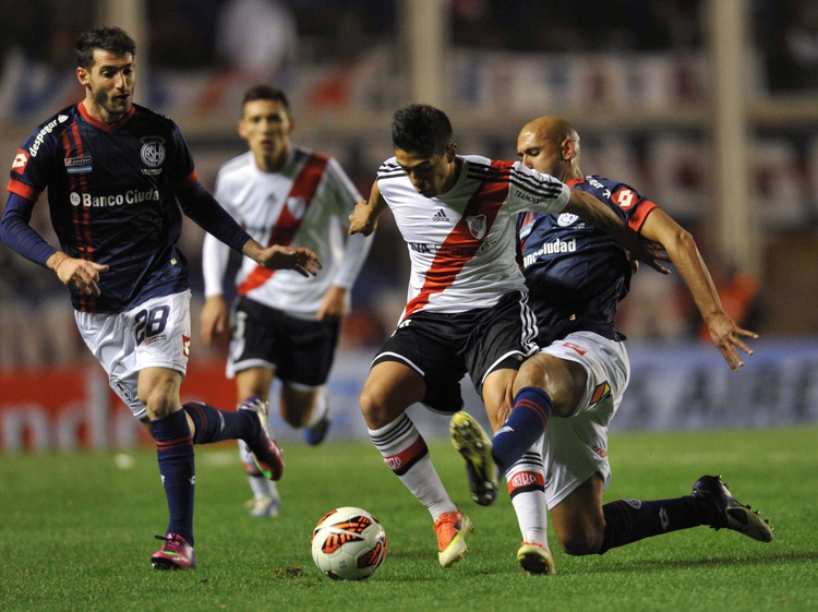 77' · Cambio (Salida) · Piatti, Ignacio