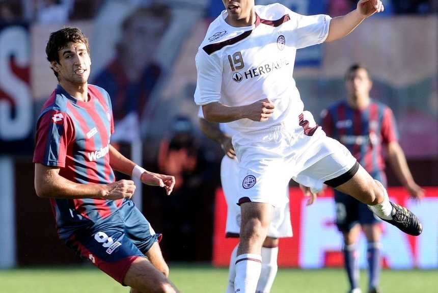 Cambio (Entrada) — vs Lanus
