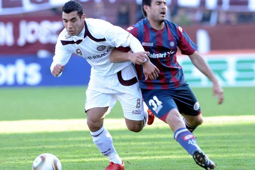 Cambio (Entrada) — vs Lanus