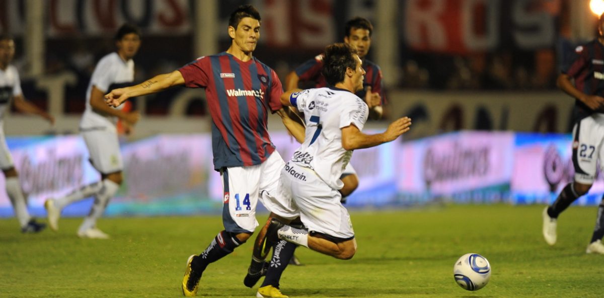 Cambio (Entrada) — vs Gimnasia y Esgrima La Plata