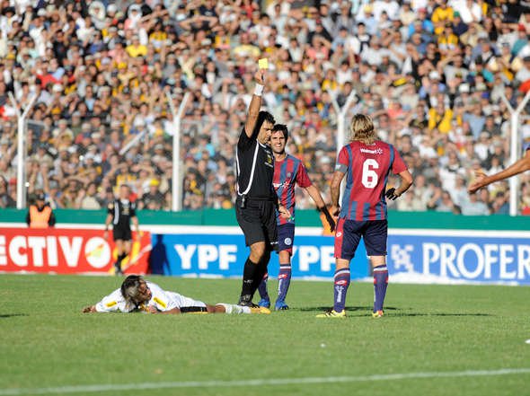 Tarjeta Roja — vs Olimpo