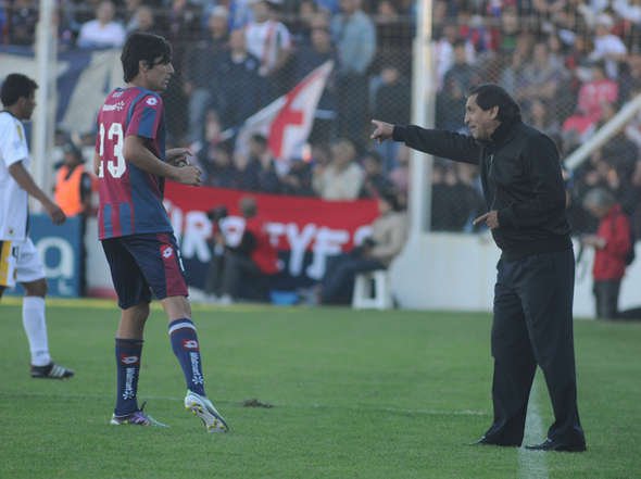 Cambio (Entrada) — vs Olimpo