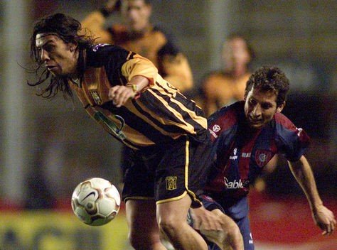 Cambio (Salida) — vs The Strongest (Bolivia)