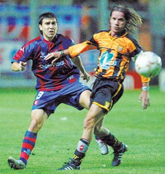 Tarjeta Amarilla — vs The Strongest (Bolivia)