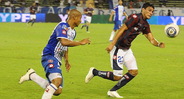Tarjeta Amarilla — vs Godoy Cruz