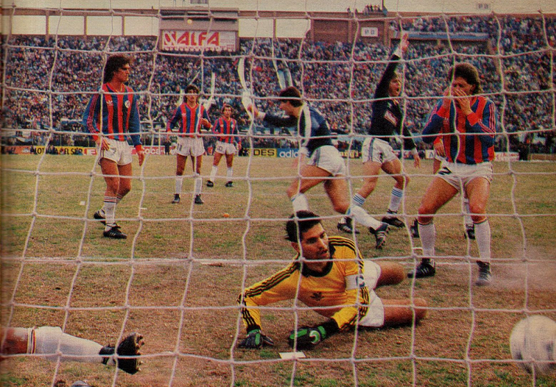 35' · Gol Rival · Costas, Gustavo Adolfo