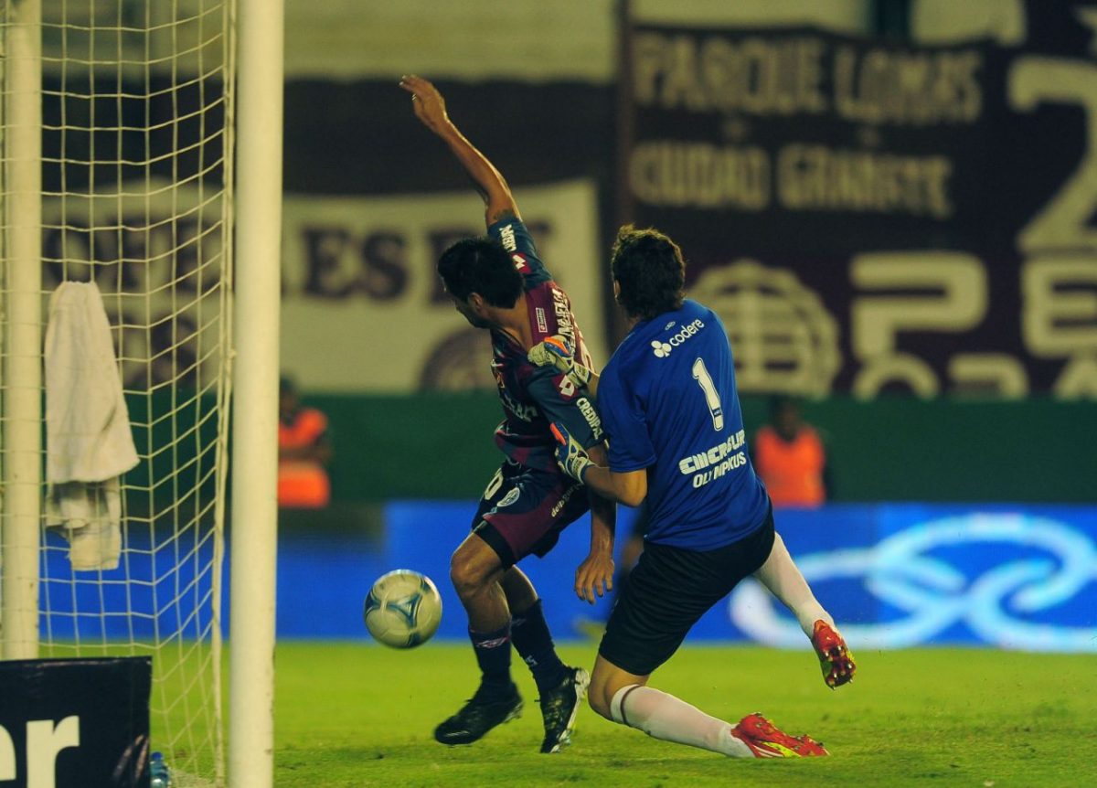 Gol — vs Lanus