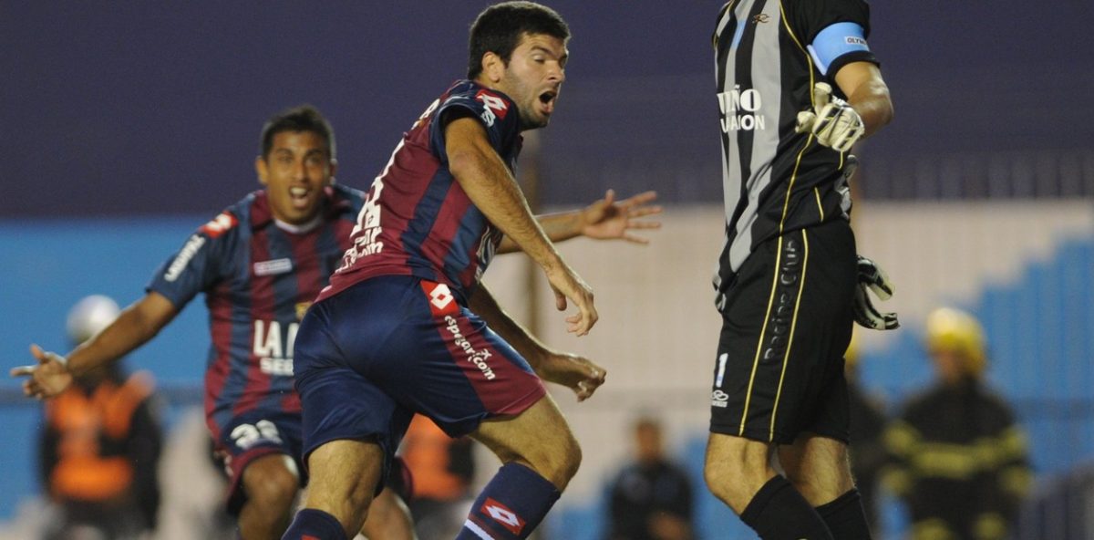 Gol — vs Racing Club