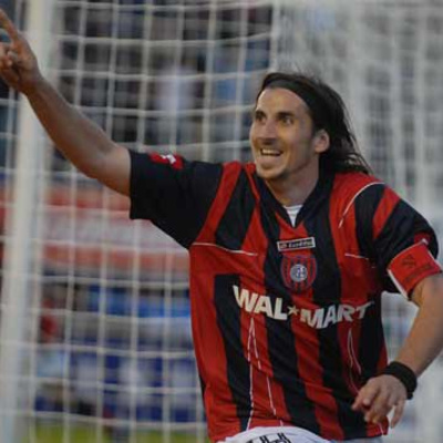 Gol — vs Racing Club