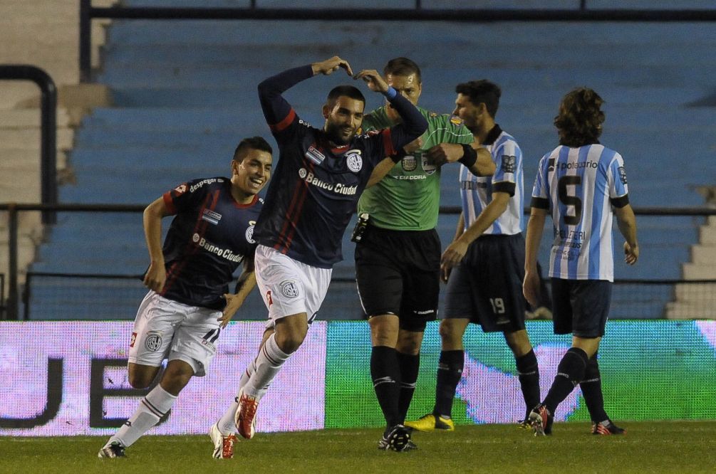 20' · Gol · Cauteruccio, Martin