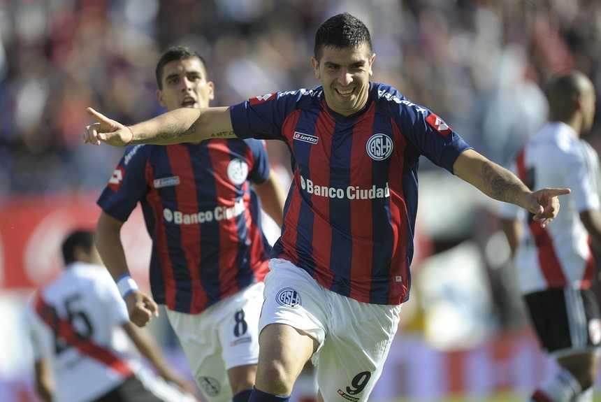 Gol — vs River Plate