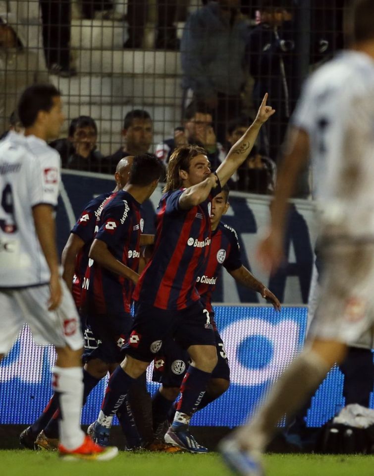 49' · Gol · Buffarini, Julio Alberto