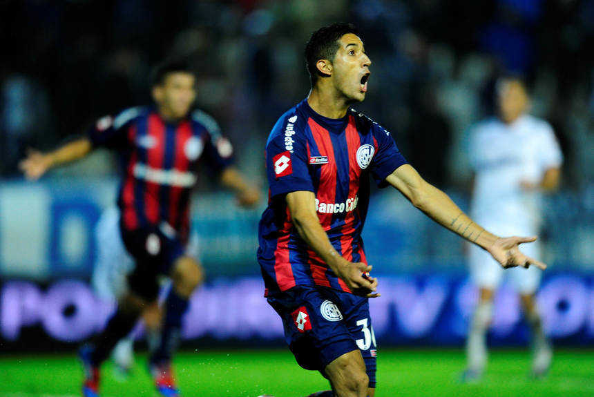 62' · Gol · Veron, Gonzalo