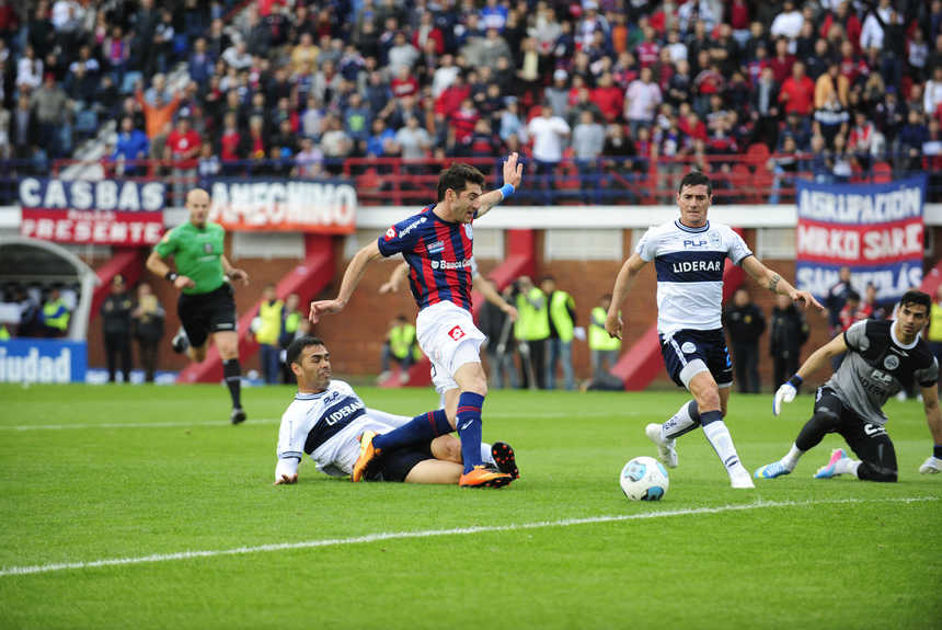 13' · Gol · Piatti, Ignacio