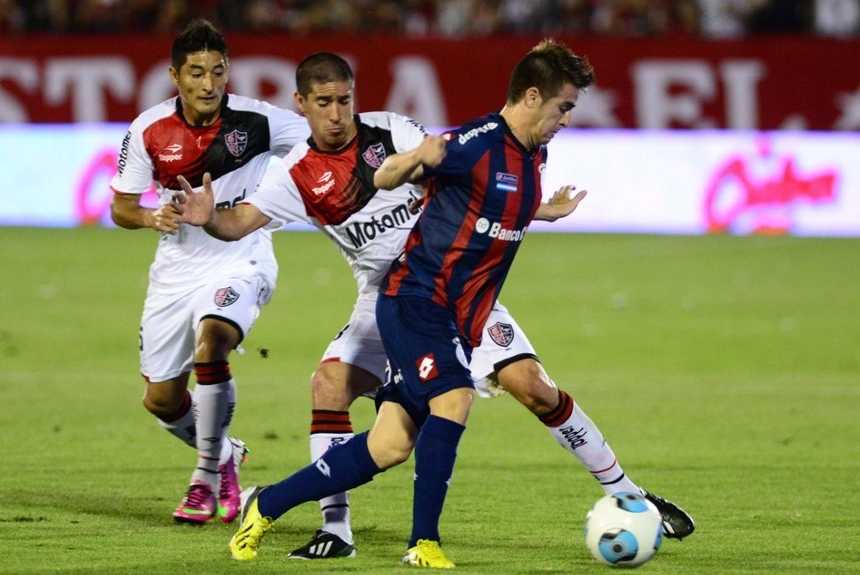 33' · Tarjeta Amarilla · Buffarini, Julio Alberto