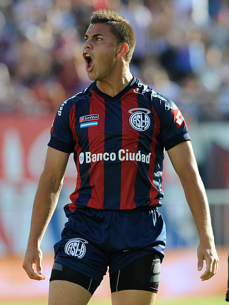 82' · Cambio (Salida) · Villalba, Héctor Daniel