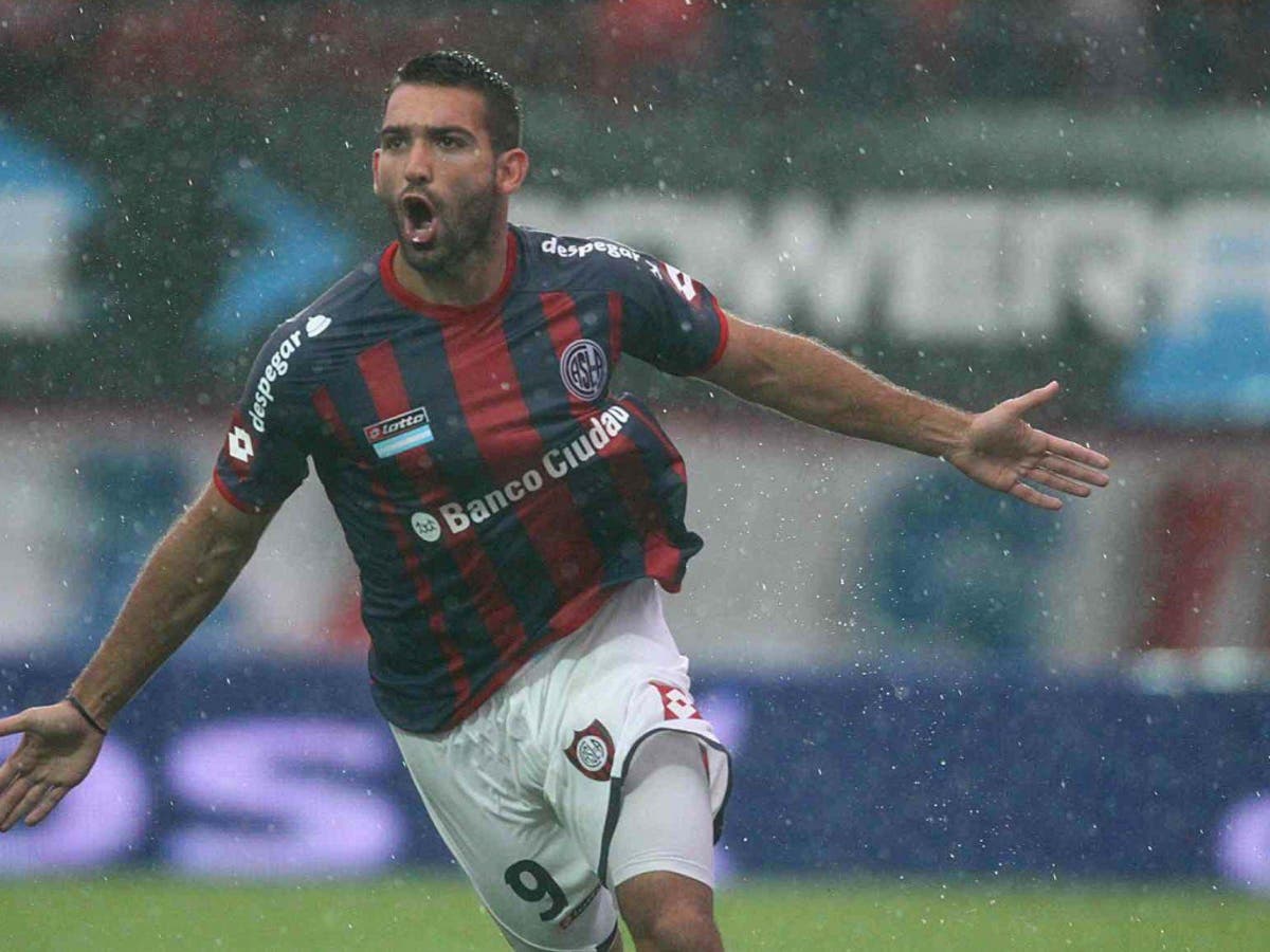 Gol — vs Boca Juniors