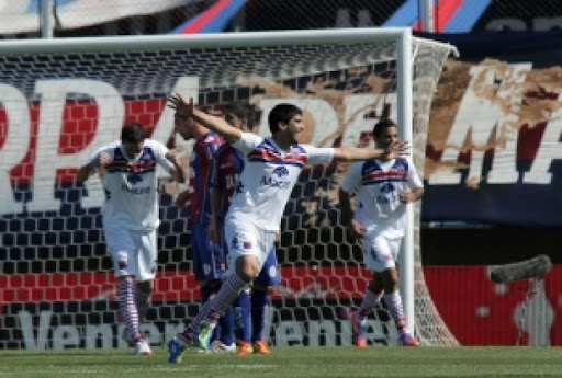 18' · Gol Rival · Castaño, Diego