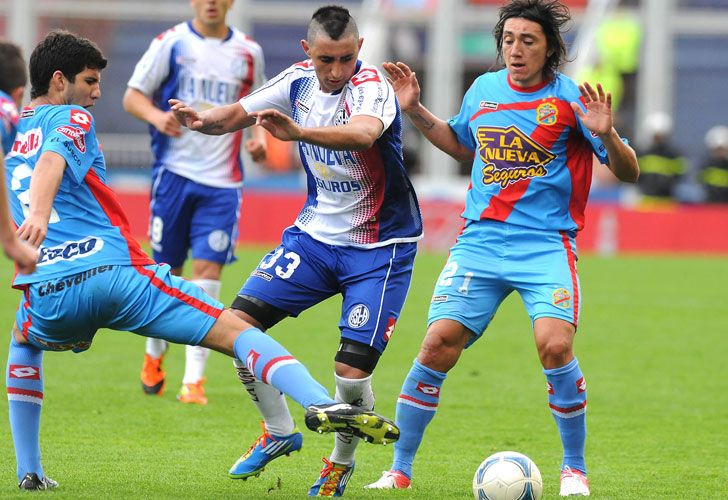 64' · Cambio (Salida) · Ruiz, Alan Nahuel