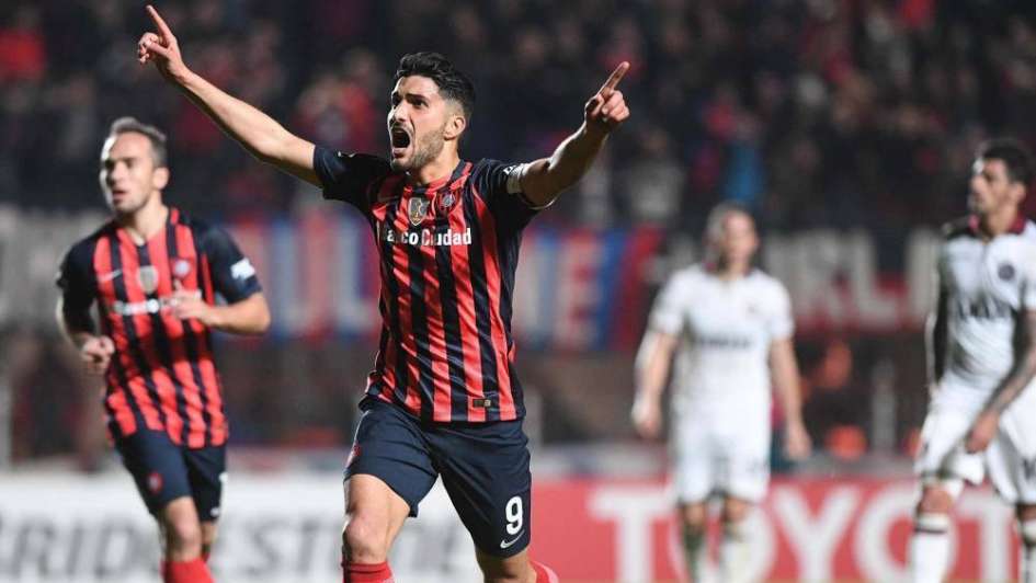 Gol — vs Lanus