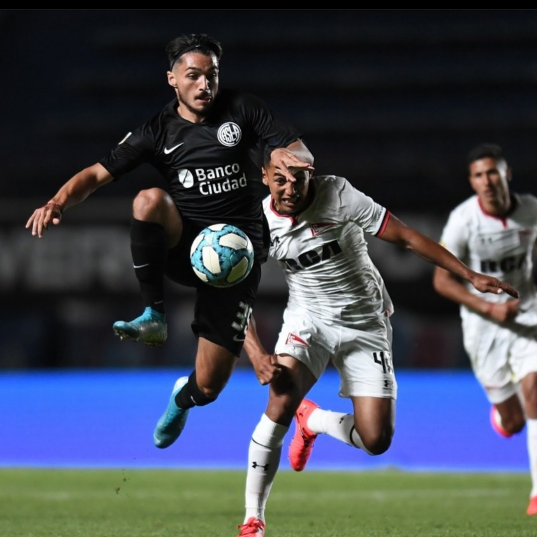 Cambio (Entrada) — vs Estudiantes