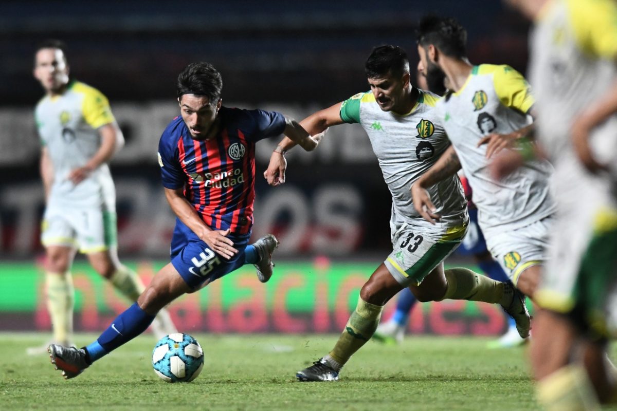 Cambio (Entrada) — vs Aldosivi