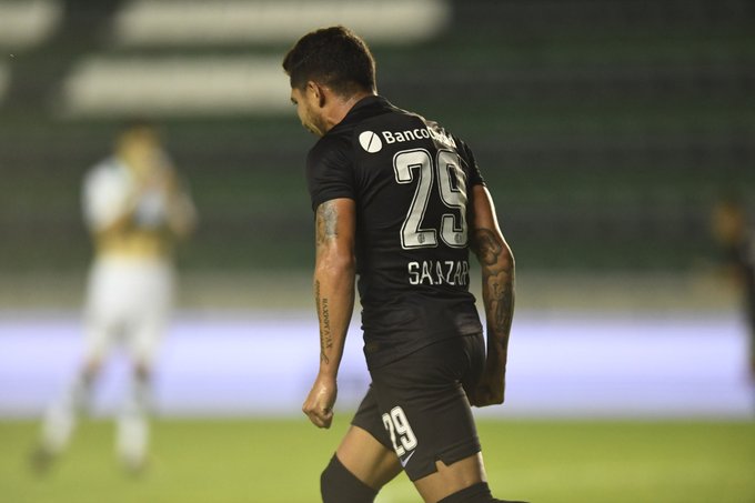 Gol — vs Banfield