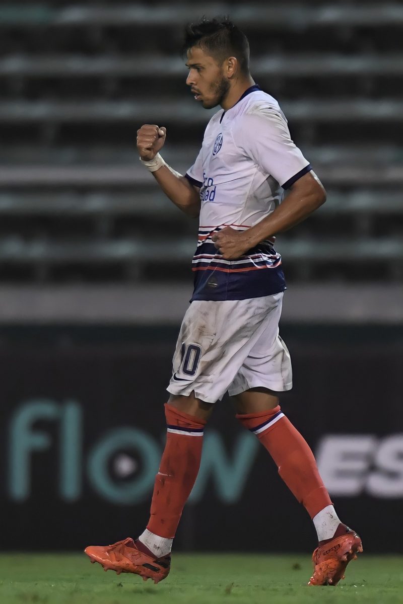 Gol — vs Liniers