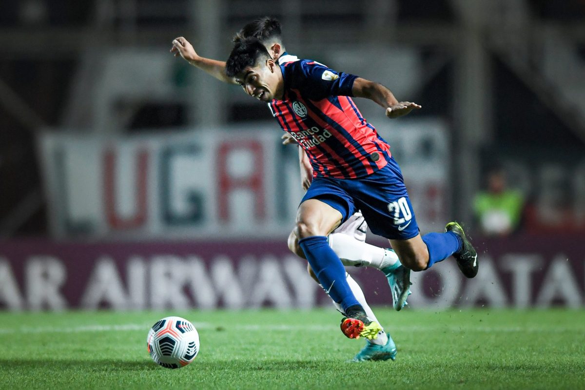 Cambio (Salida) — vs Universidad de Chile (Chile)
