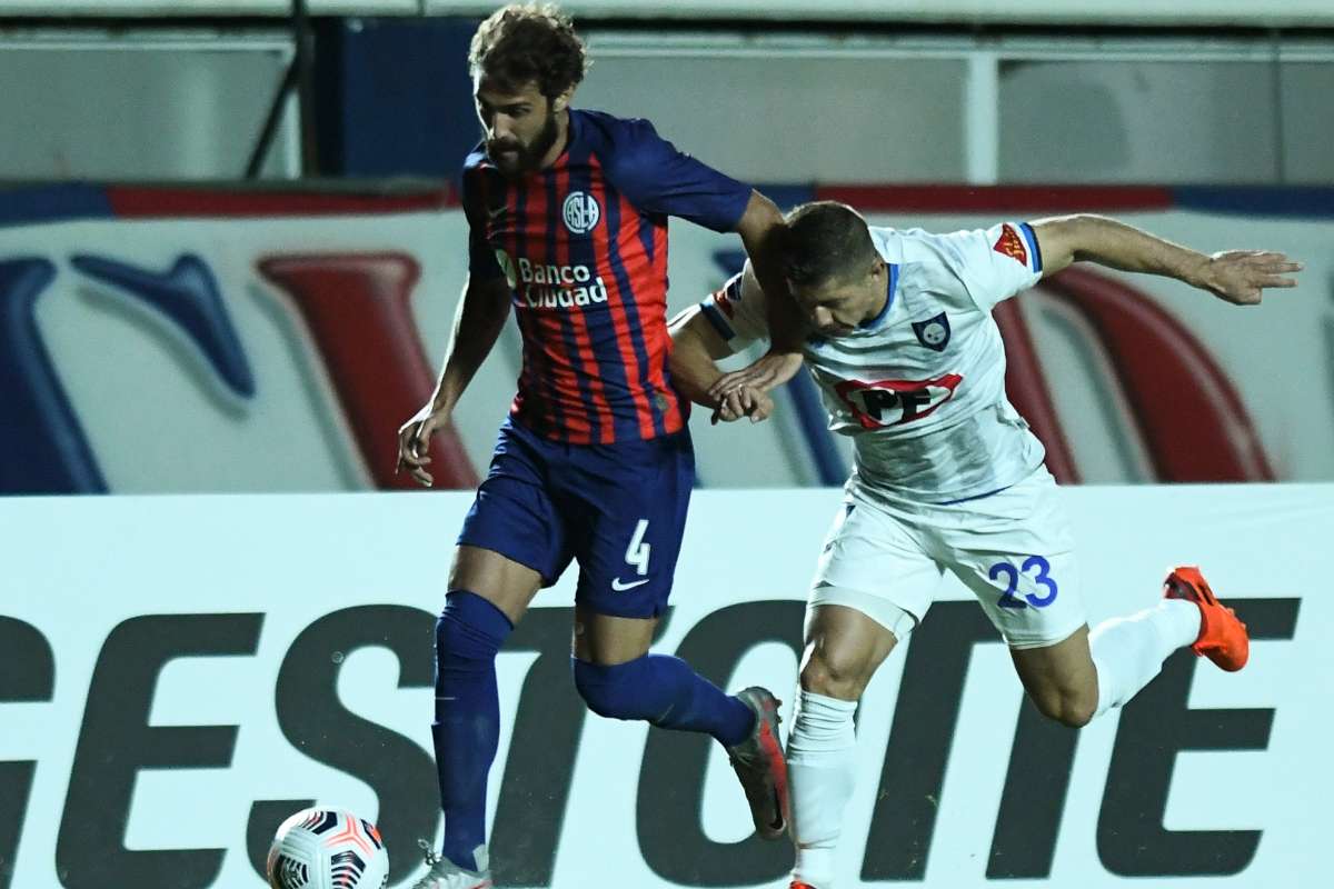 Tarjeta Amarilla — vs Huachipato (Chile)
