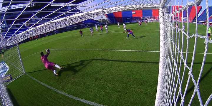 Penal atajado — vs Godoy Cruz